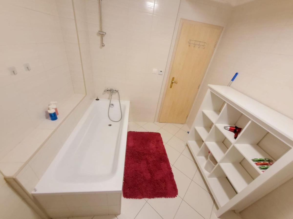 Velky Apartman 2 Братислава Екстер'єр фото
