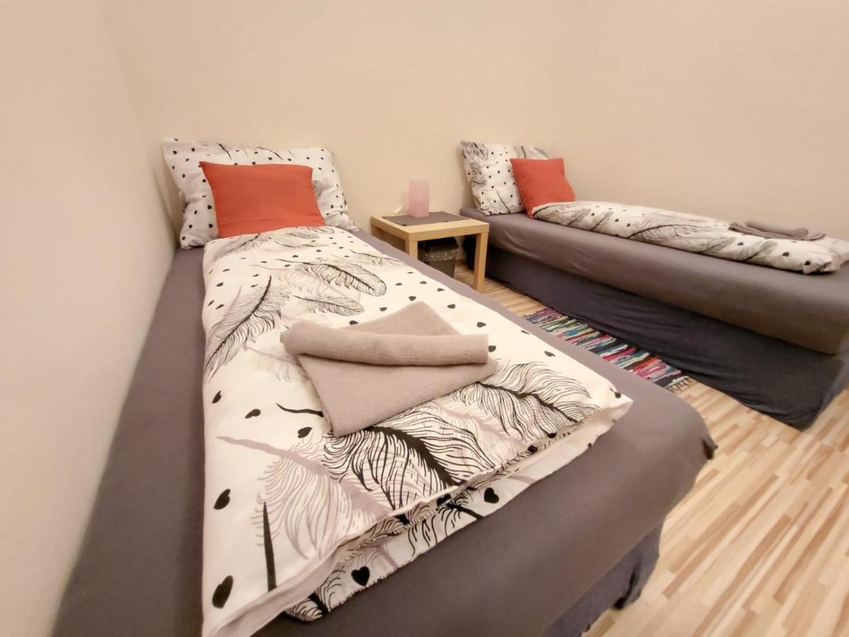 Velky Apartman 2 Братислава Екстер'єр фото